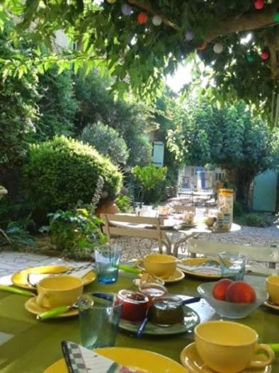 La Bastide De Boisset Bed and Breakfast Argilliers Exteriör bild